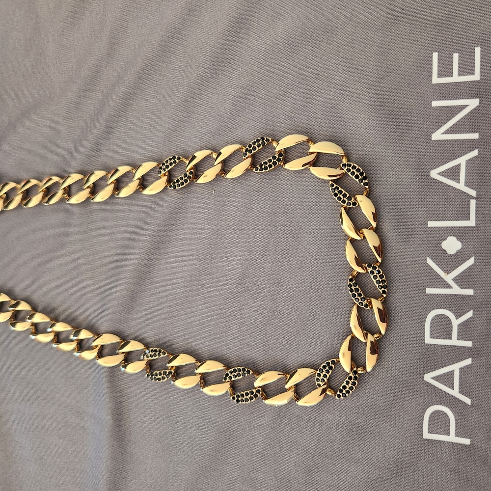 Oxford Park Lane Gold and Black Chain Necklace